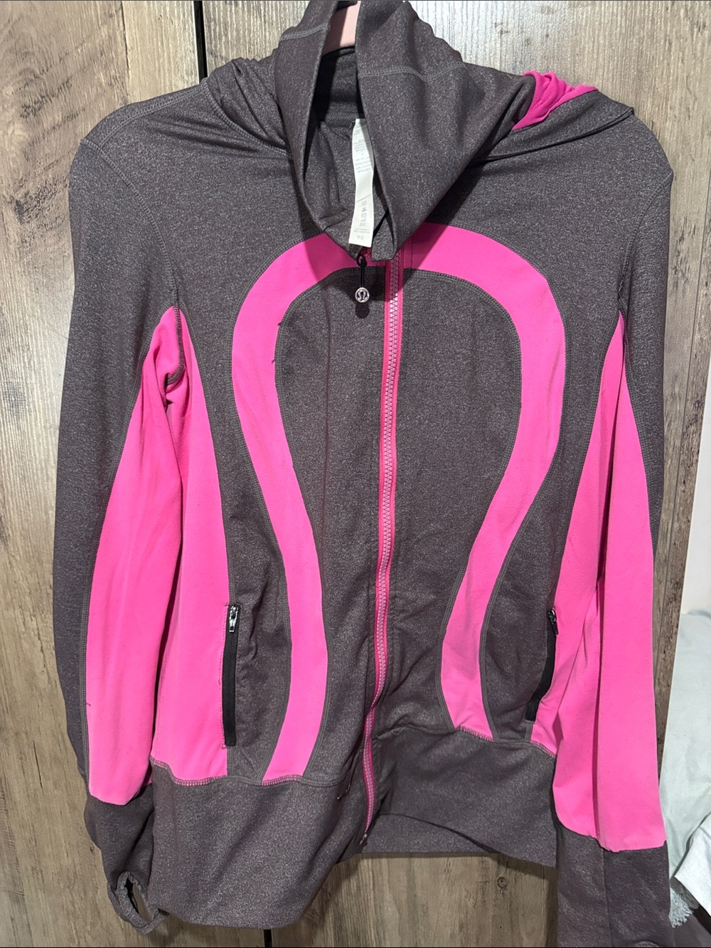 Lululemon heathered grey Jacket with Bright Pink Accents